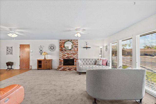 1424 Rose Ave, Modesto, CA 95355