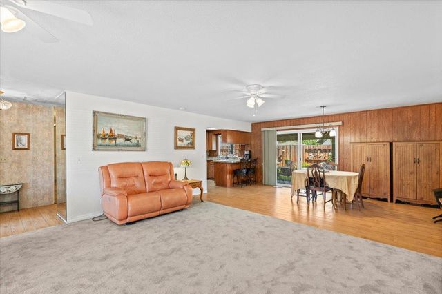 1424 Rose Ave, Modesto, CA 95355