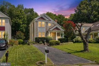 22 FENTON WOOD DR, Sterling, VA 20165
