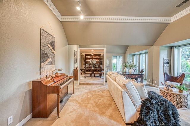 2649 Heritage Avenue, Clovis, CA 93619