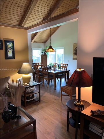 2811 Devonwood Ave, Miramar, FL 33025