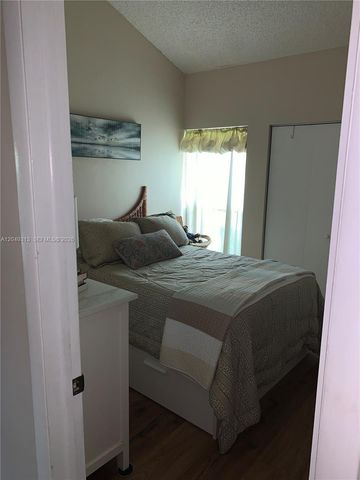 2811 Devonwood Ave, Miramar, FL 33025