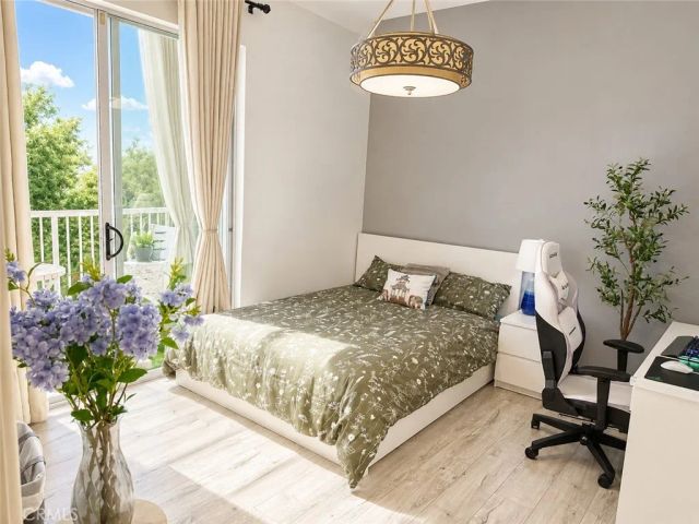 21 Gramercy 204, Irvine, CA 92612