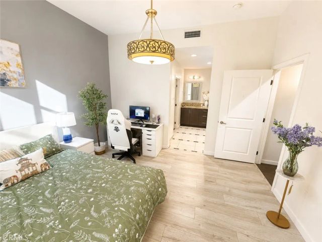 21 Gramercy 204, Irvine, CA 92612