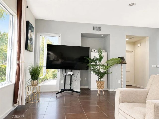 21 Gramercy 204, Irvine, CA 92612