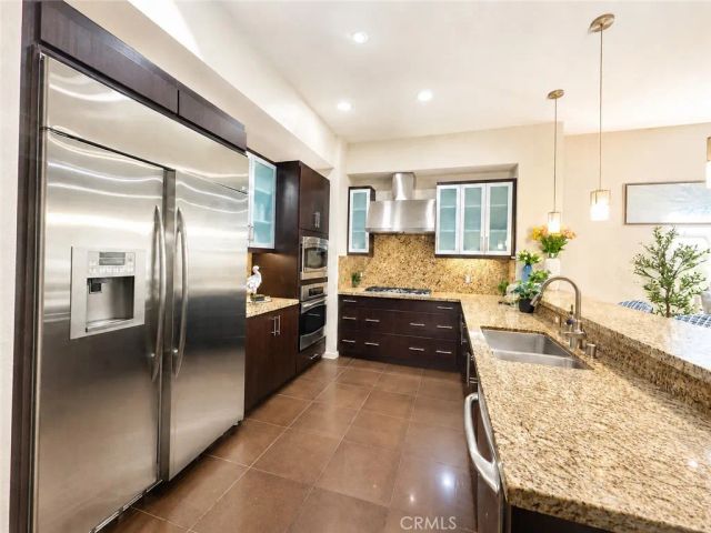 21 Gramercy 204, Irvine, CA 92612