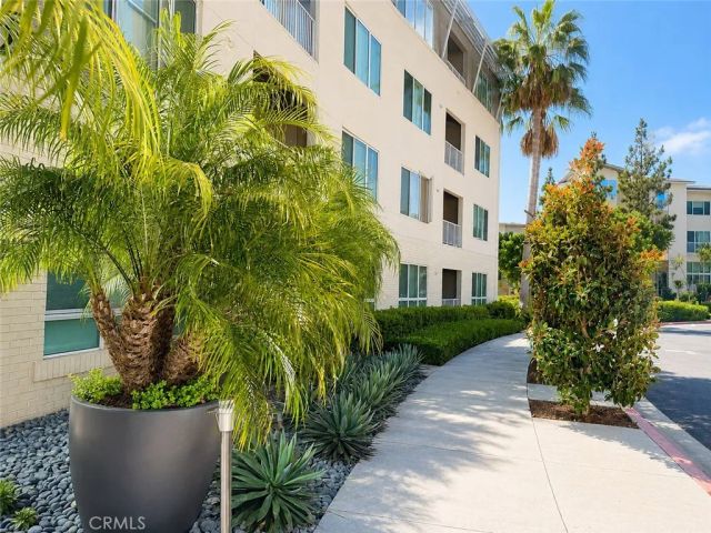 21 Gramercy 204, Irvine, CA 92612