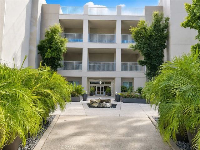 21 Gramercy 204, Irvine, CA 92612