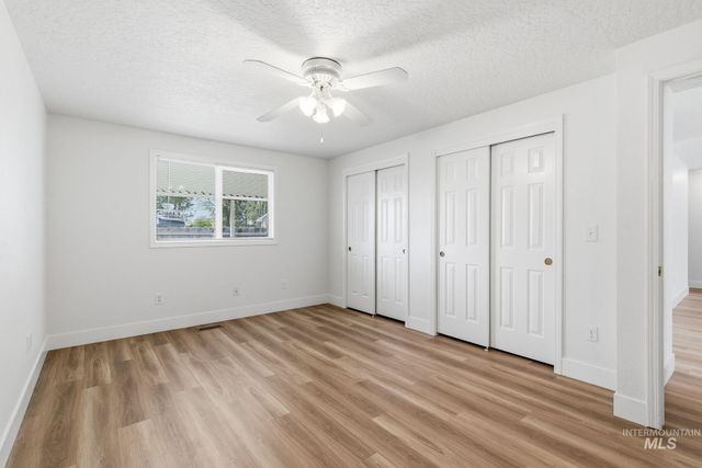 718 W Redwood Ln, Nampa, ID 83651