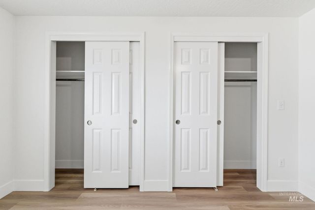 718 W Redwood Ln, Nampa, ID 83651