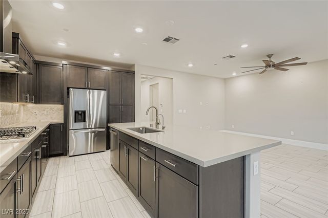 9576 Jadeite Lane, Las Vegas, NV 89143