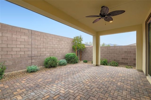 9576 Jadeite Lane, Las Vegas, NV 89143