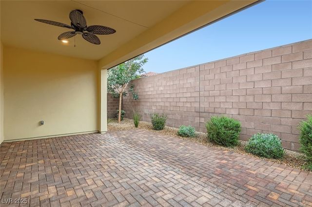 9576 Jadeite Lane, Las Vegas, NV 89143
