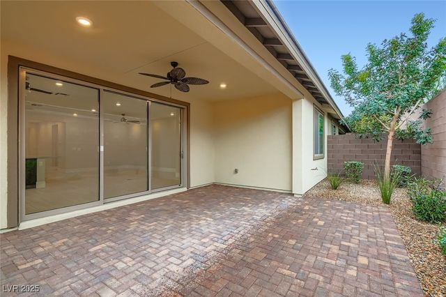 9576 Jadeite Lane, Las Vegas, NV 89143