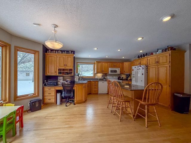 7901 White Oak Street NE, Bemidji, MN 56601