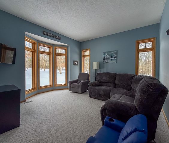 7901 White Oak Street NE, Bemidji, MN 56601