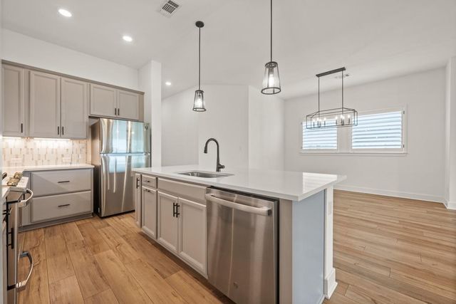 133 Rocking R CT, Georgetown, TX 78633