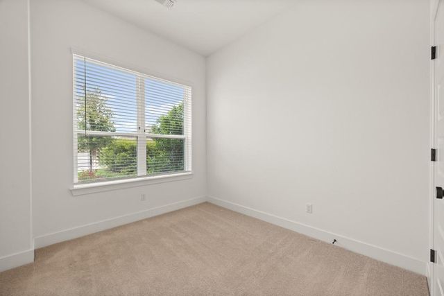 133 Rocking R CT, Georgetown, TX 78633
