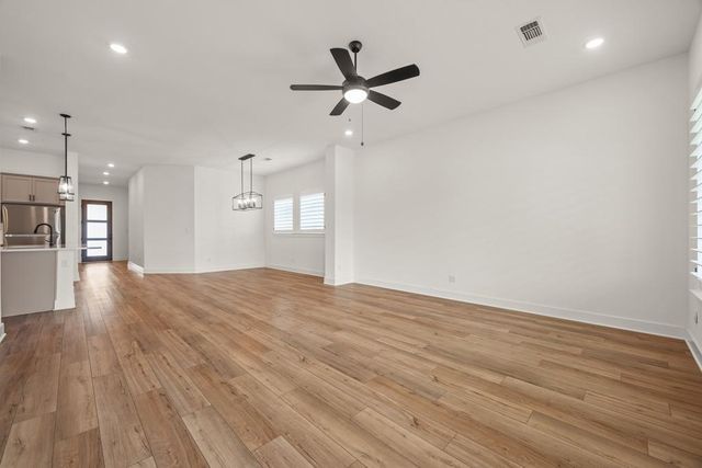 133 Rocking R CT, Georgetown, TX 78633