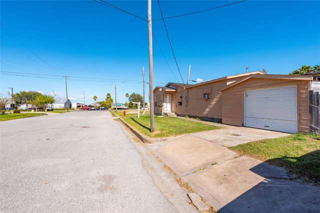 1014 48th Street, Galveston, TX 77550