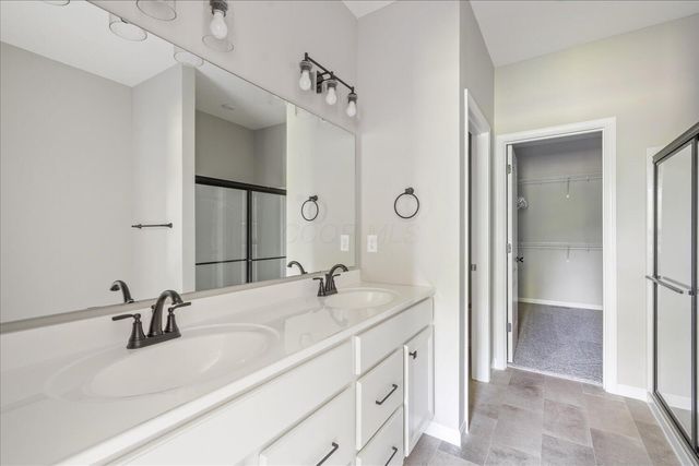 1233 Heathgate Way, Fairborn, OH 45324