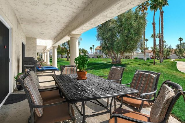 618 Vista Lago Circle N, Palm Desert, CA 92211