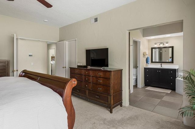 618 Vista Lago Circle N, Palm Desert, CA 92211