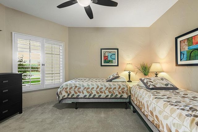 618 Vista Lago Circle N, Palm Desert, CA 92211