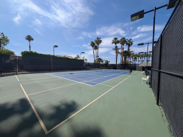 618 Vista Lago Circle N, Palm Desert, CA 92211