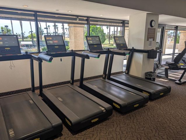 618 Vista Lago Circle N, Palm Desert, CA 92211