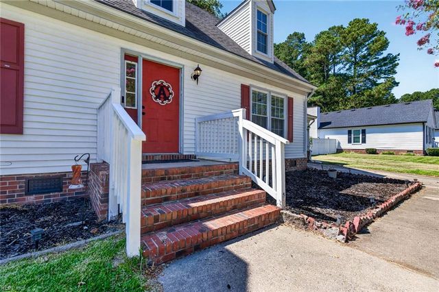 811 Haskins DR, Suffolk, VA 23434