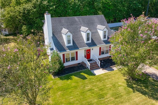 811 Haskins DR, Suffolk, VA 23434