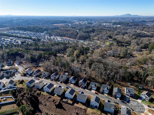 204 Robinson Clemmer Road, Dallas, NC 28034