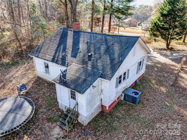 204 Robinson Clemmer Road, Dallas, NC 28034