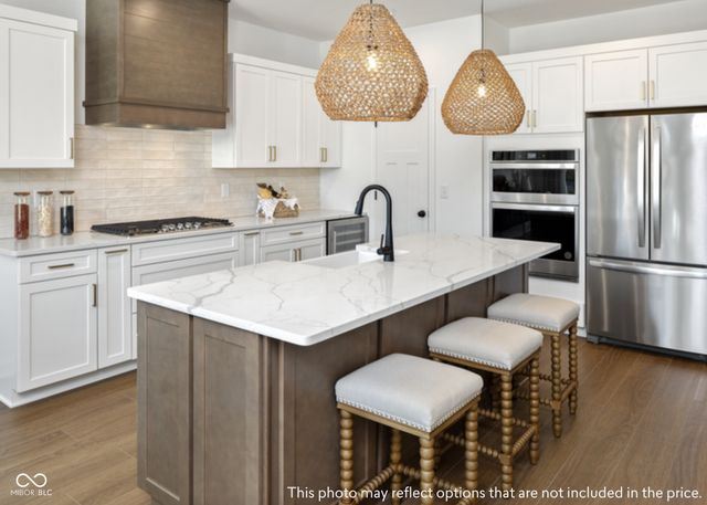 1452 E Greyhound Pass E, Carmel, IN 46032