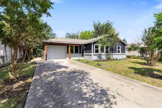 5711 Doulton Drive, Houston, TX 77033