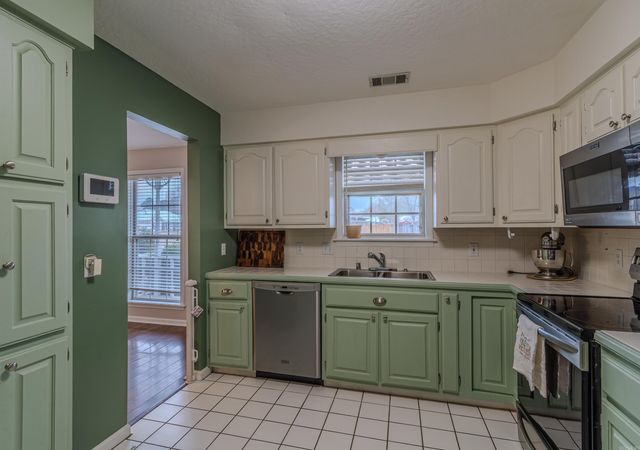 503 S 32nd, Paragould, AR 72450