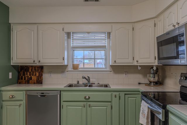 503 S 32nd, Paragould, AR 72450