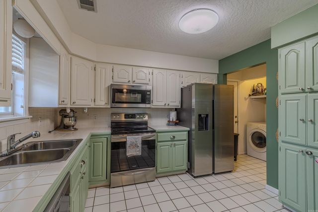 503 S 32nd, Paragould, AR 72450