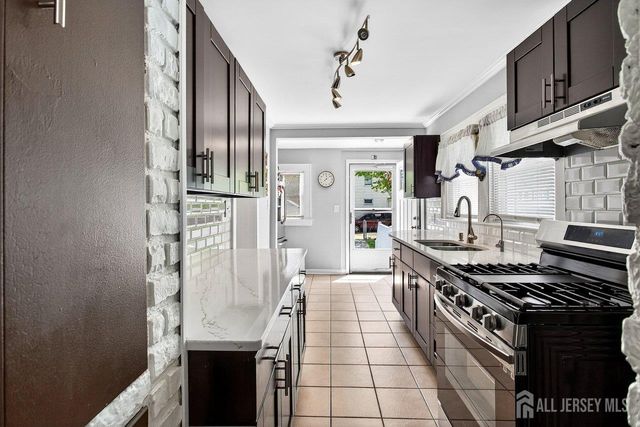 722 Livingston Avenue, North Brunswick, NJ 08902