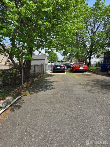 722 Livingston Avenue, North Brunswick, NJ 08902