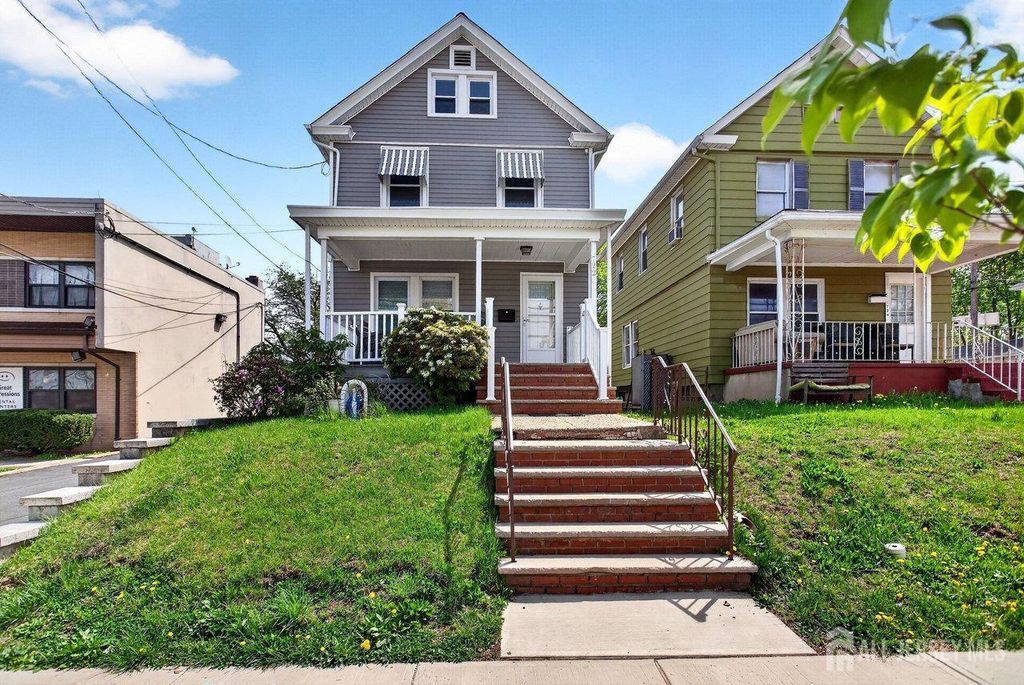 722 Livingston Avenue, North Brunswick, NJ 08902