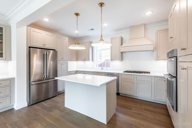 3504 Shaw Avenue, Cincinnati, OH 45208