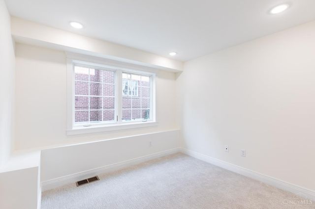 3504 Shaw Avenue, Cincinnati, OH 45208