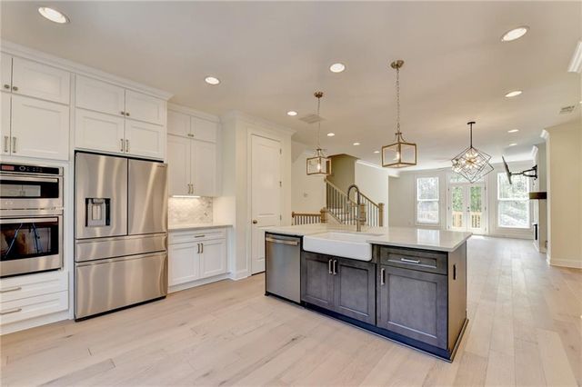 1701 Kenstone Walk, Dunwoody, GA 30338