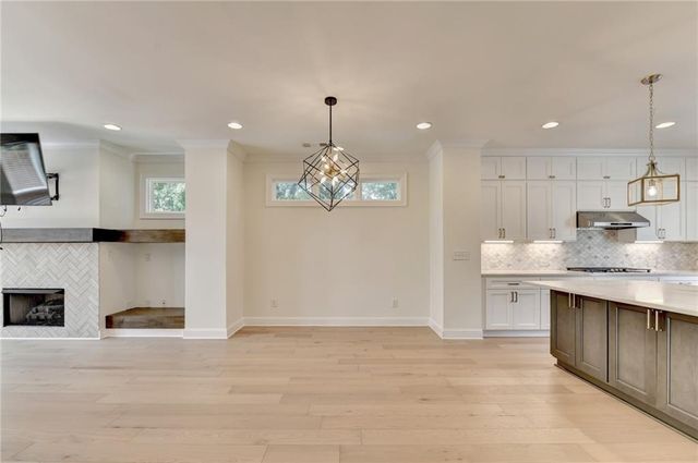 1701 Kenstone Walk, Dunwoody, GA 30338