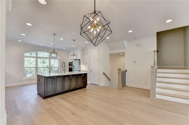 1701 Kenstone Walk, Dunwoody, GA 30338
