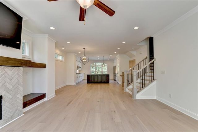1701 Kenstone Walk, Dunwoody, GA 30338
