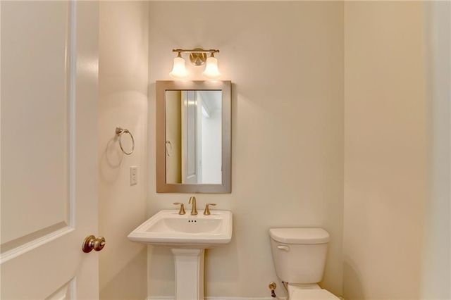 1701 Kenstone Walk, Dunwoody, GA 30338