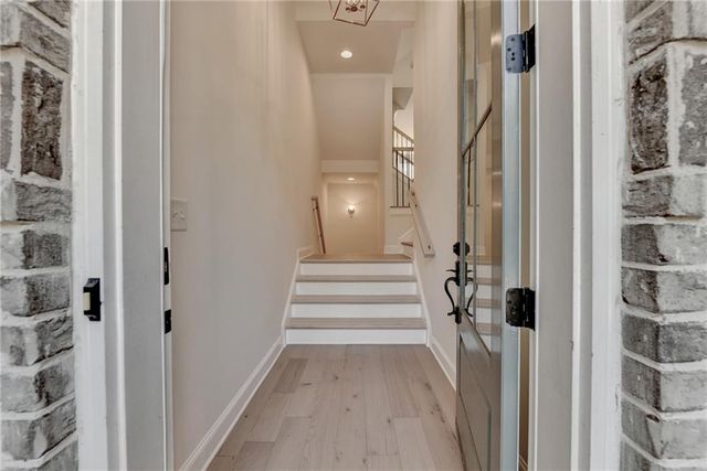 1701 Kenstone Walk, Dunwoody, GA 30338
